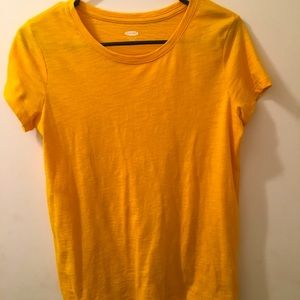 Girls yellow soft t-shirt size XL